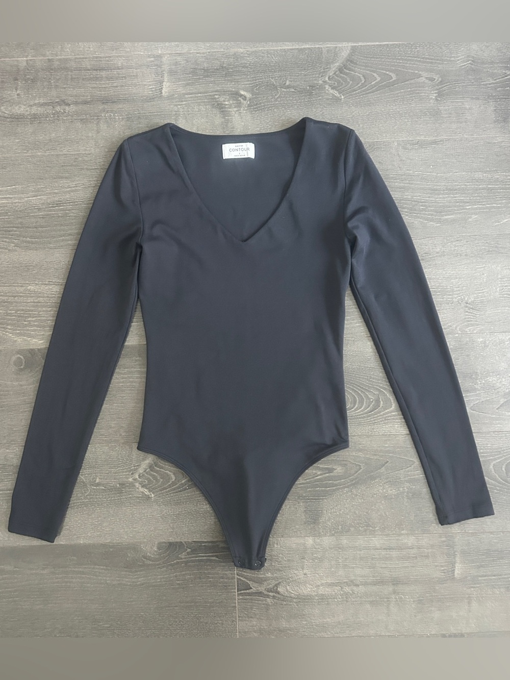 Babaton Contour V-Neck Long Sleeve Bodysuit Black Size Small Minimalist Capsule
